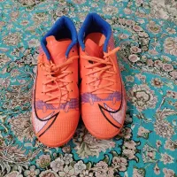 کفش چمن مصنوعی