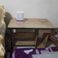 میز تحریر سالم