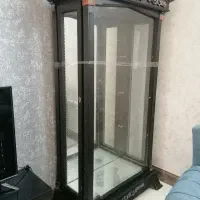 ویترین، و میز