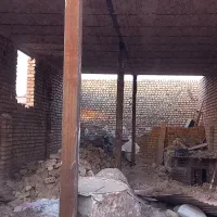 زمین-چهار-دیواری