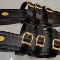 8عددصندل یک جا میفروشم