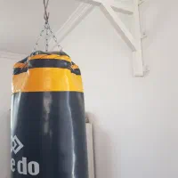 کیسه بوکس با استند دیواری