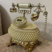 تلفن رو میزی