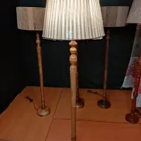 اباژور چوبی گردو خراطی کنار سالنی جدید شید رافیا|چراغ خواب و آباژور|مشهد, خین عرب|دیوار