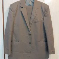 فروش یک دست کت و شلوار در حد نو