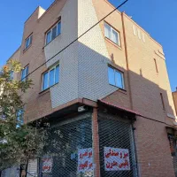 دو واحدی میدان حجاب، سه نبش، غرق در نور و شیک