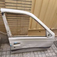 درب جلو سمت راست پارس