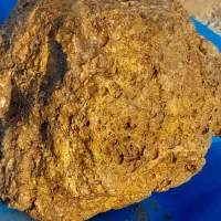 ایاکسی میدانداین چه نوع سنگی است(قیمت توافقی)