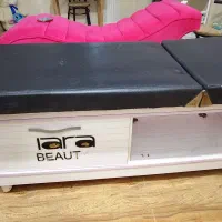 تخت مژه و اپلاسیون