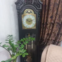 ساعت ایستاده بسیار تمیز|صنایع دستی و سایر لوازم تزئینی|بیرجند, |دیوار