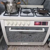 فر گاز تمیز و سالم