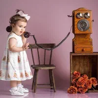 استند چوبی و تلفن و تخته سیاه عکاسی کودک و نوزاد|اسباب‌‌بازی|تهران, استاد معین|دیوار