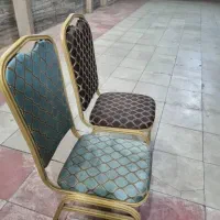 صندلی  تالار ورستوران اولی حدود400عدومی200عدد