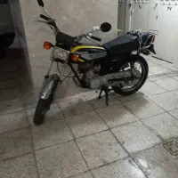 فروش موتور سیکلت ۱۲۵ س س هوندا