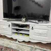 میز تلویزیون و جاکفشی