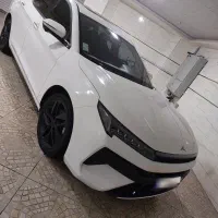 کی ام سی جی ۷ kmc j7مدل ۴۰۲