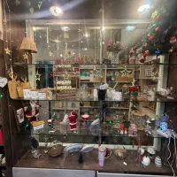 طبقه چوبی مغازه
