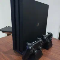 ps4 pro دو دسته به همراه پایه خنک کننده و شارژر