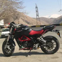 بنلی ۲۵۰ تک مشکی قرمز ۳۰ تا کار