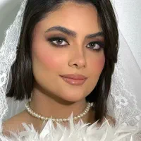 میکاپ و شینیون فقط ۲/۹۰۰ در سعادت آباد