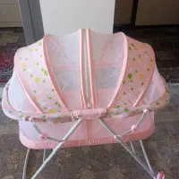 گهواره کودک و صندلی غذا