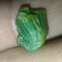 سنگ تورمالین سبز و زبرجد پاکستان معدنی