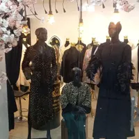 مانکن زنانه خوش استایل مشکی