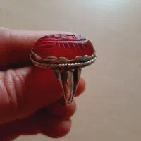 انگشترنقره با نگین یاقوت کنده کاری شمایل.