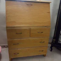 کمد و میز تحریر