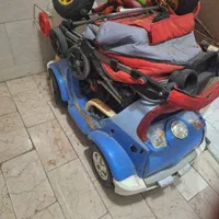 ماشین نیاز به باطری و کالسکه بچه