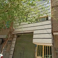 ویلایی-سه-طبقه-دارایی-یک-باب-مغازه