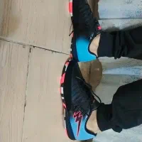 کفش فوتبال سرگرمی