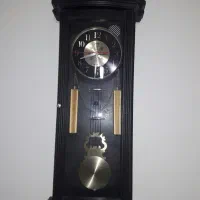 یک عدد ساعت دیواری کاملن سالم