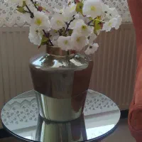گل وگلدان