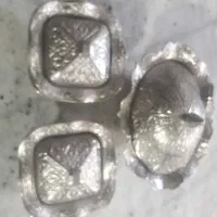 دوعدد قندان و یک شکلات خوری