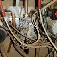 تعمیرات و سرویس انواع پکیج (خدمات فنی زمرد)|خدمات پیشه و مهارت|اصفهان, لنبان|دیوار