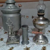 سماور برنجی زغالی عتیقه وچراغ گردسوز قدیمی