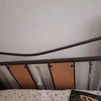 تخت فلزی یک نفره. ( ۲عدد)