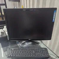 کیس و مانیتور کامپیوتر