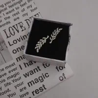 گوشواره برگی لاله ای