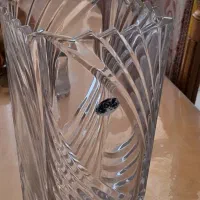 یک عدد گلدان ژاپنی