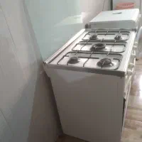 اجاق گاز خانگی خیلی تمیز فقط۶۵۰۰ میلیون مفت مفت