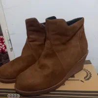 نیم بوت رنگ قهوه ای