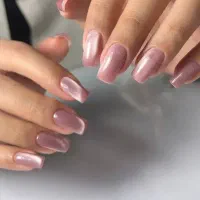 کاشت ناخن با ماندگاری بالا و مواد باکیفیت