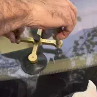 ترمیم شیشه اتومبیل