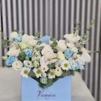 باکس گل مینیمال کد ۱۶۳۷ گلاریس
