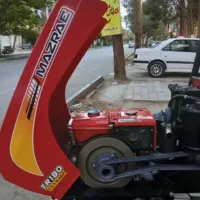 تراکتور مزرعه