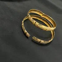 دوعدد النگو شکسته