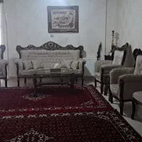 مبل سلطنتی ۹نفره جنس چوب گردو همراه میز عسلی