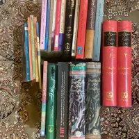 بیست و سه جلد کتاب ادبی